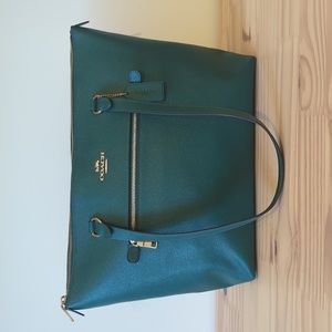 Coach Gallery Medium Tote